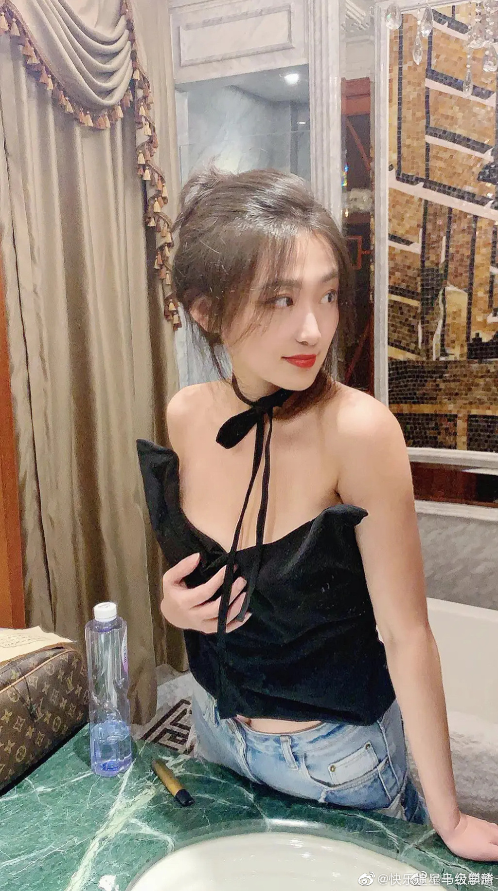 乌合麒麟老婆照片
