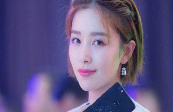 阚清子新恋情曝光？两人举止亲密引猜测只等官宣